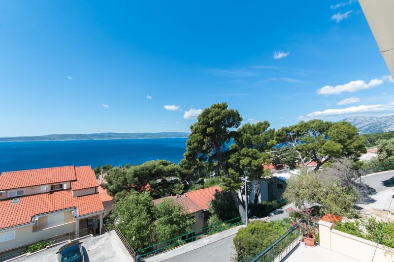 Double Room with Balcony and Sea View image 2