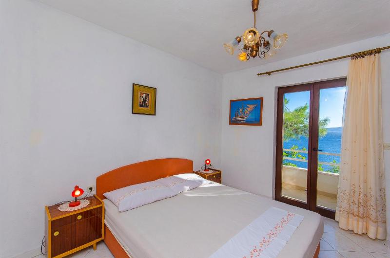 Two-Bedroom Apartment with Terrace and Sea View image 1