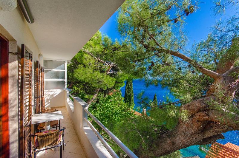 Two-Bedroom Apartment with Terrace and Sea View image 4