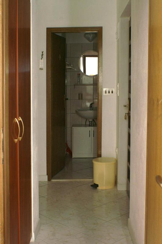 One-Bedroom Apartment with Balcony and Sea View image 2