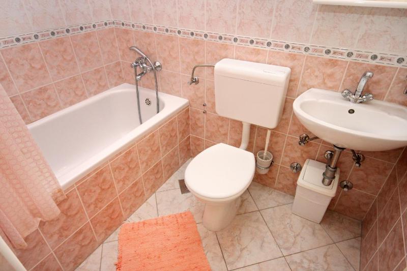 Apartments and rooms by the sea Zivogosce - Porat Makarska - 2733 - image 14