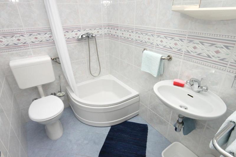 Apartments and rooms by the sea Zivogosce - Porat Makarska - 2733 - image 40