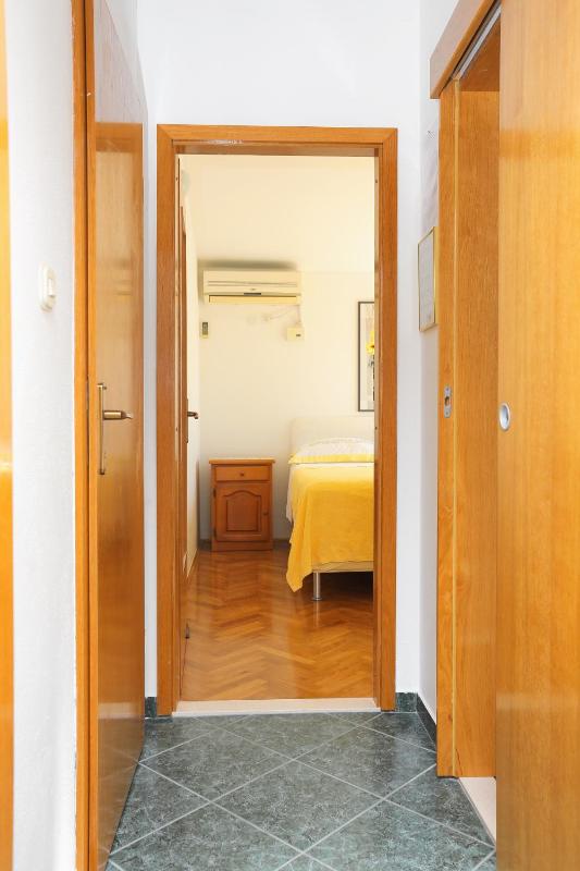 One-Bedroom Apartment with Terrace and Sea View image 2