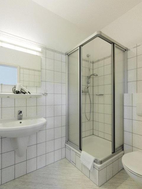 Double Room image 2