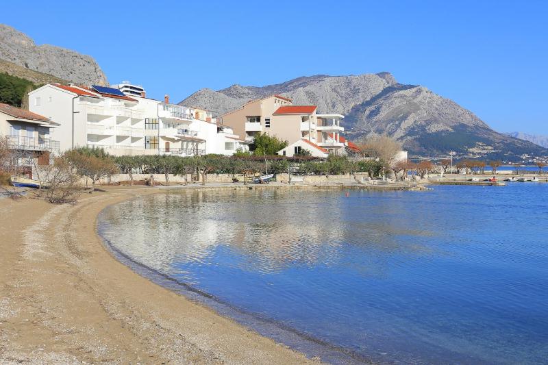 Apartments by the sea Duce Omis - 4795 - image 1