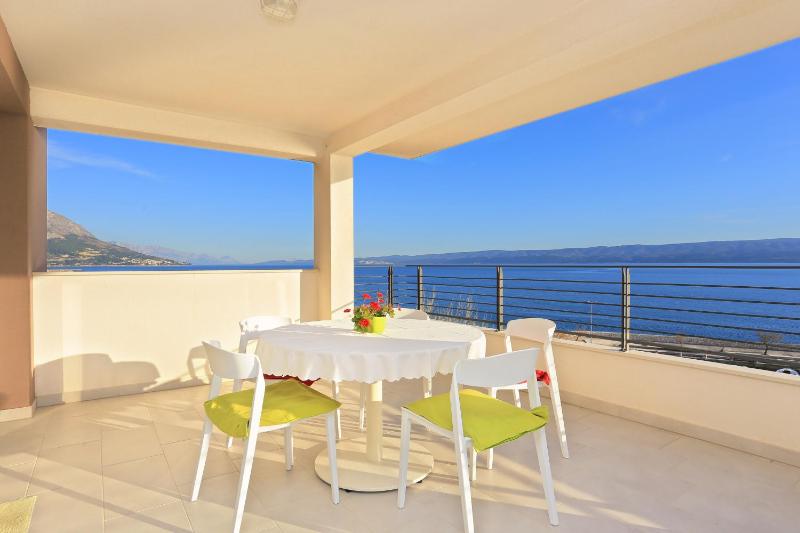 Apartments by the sea Duce Omis - 4795 - image 13