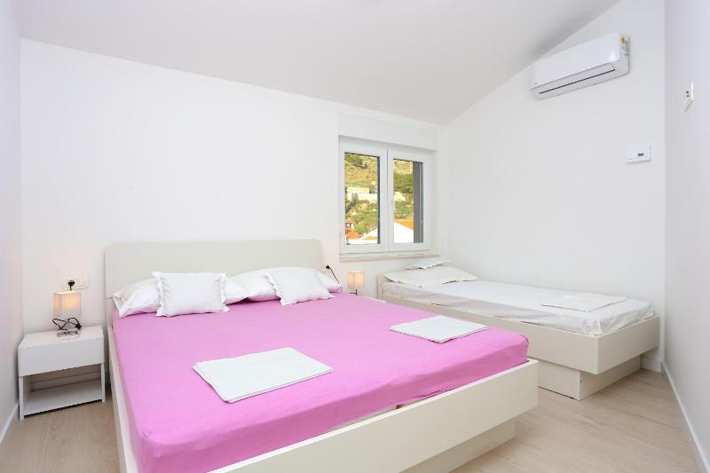 Apartments by the sea Duce Omis - 4795 - image 48