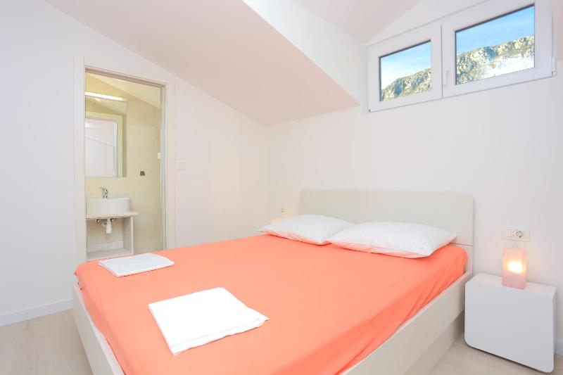Apartments by the sea Duce Omis - 4795 - image 8