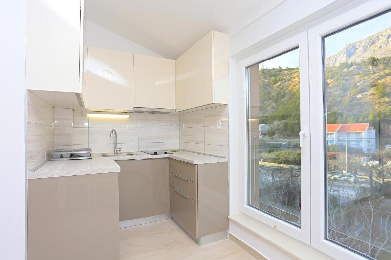 Apartments by the sea Duce Omis - 4795 - image 21