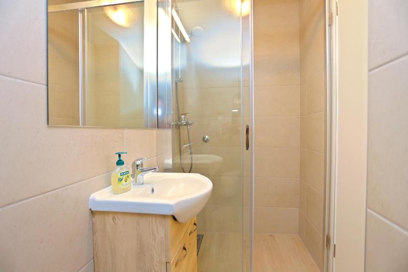 Apartments by the sea Duce Omis - 4795 - image 16