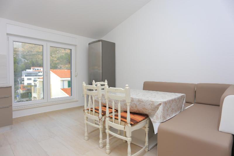 Apartments by the sea Duce Omis - 4795 - image 4