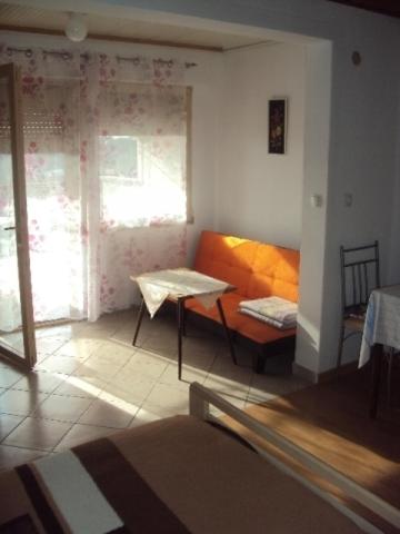 Studio with Terrace and Sea View image 3
