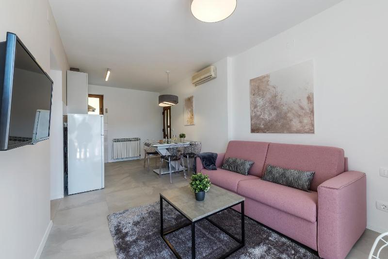 Two-Bedroom Apartment with Terrace and Sea View image 1
