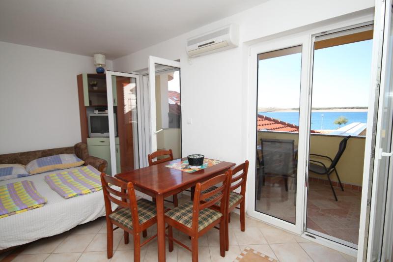 Studio with Terrace and Sea View image 4
