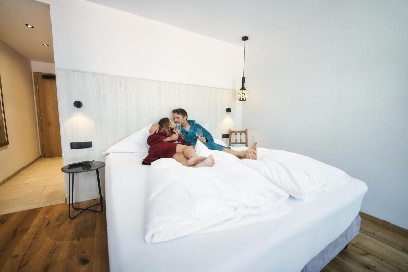 King Room with Mountain View image 1