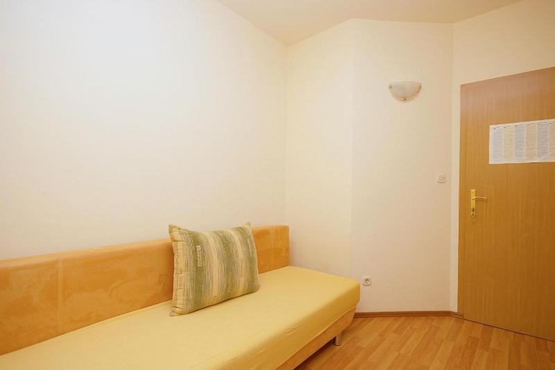 Studio with Balcony image 3