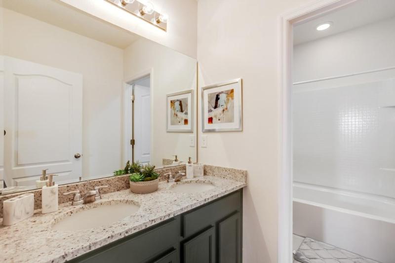 6070BOA Luxury 6 Bedroom 5Bath Home With Spa villa - image 39