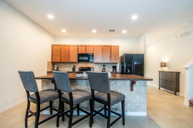 Amazing 4BR Resort Townhome with Splash Pool-4686TD villa - image 3