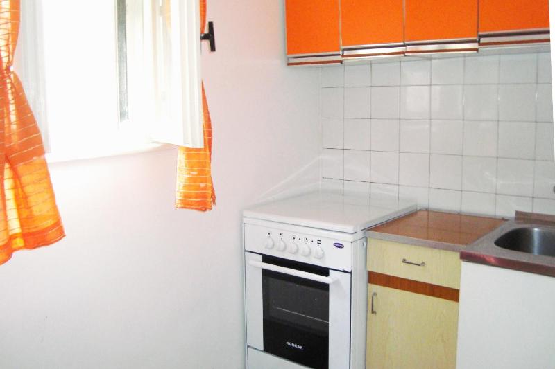 Apartments by the sea Mali Rat (Omis) - 2811 - image 21