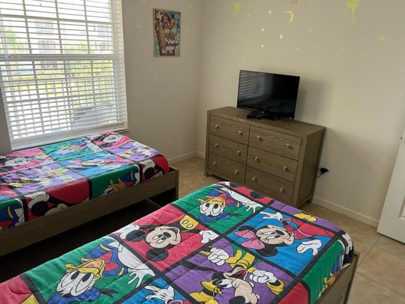 Amazing Resort 2 bed condo close to Disney condo - image 23