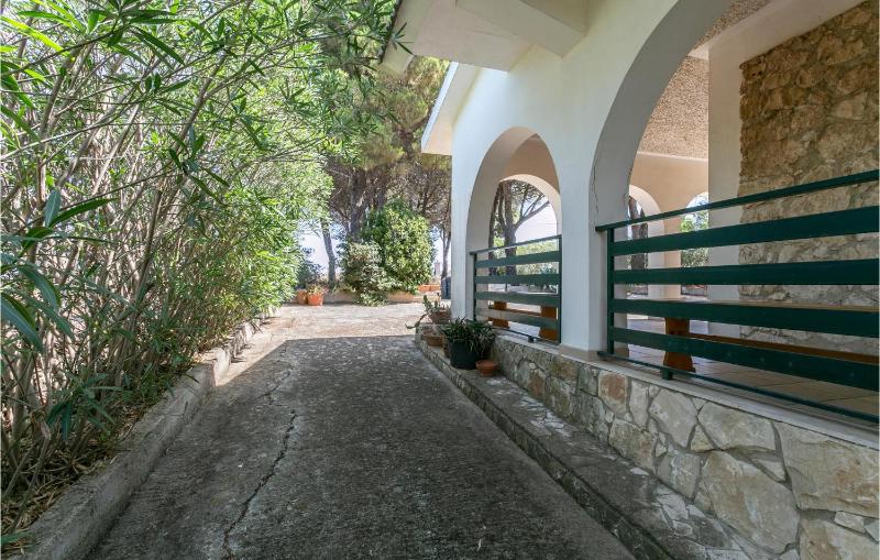 Nice Home In Noto With Wifi - image 9