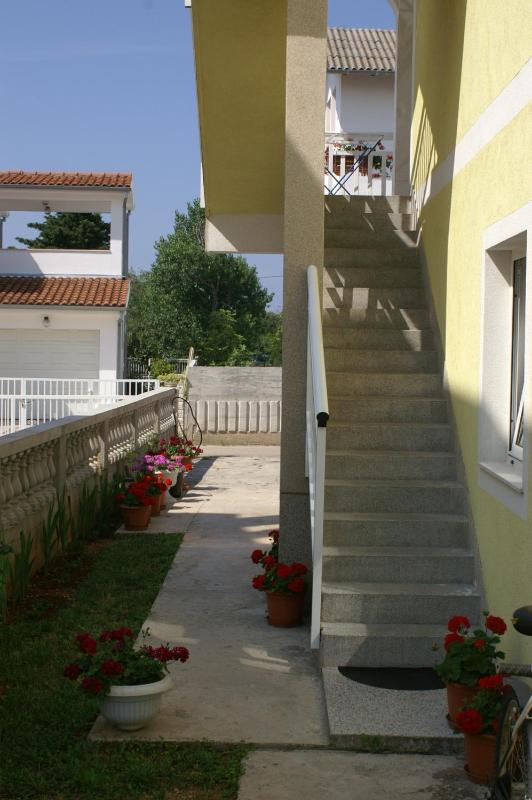 Apartments with a parking space Vodice - 5237 - image 16