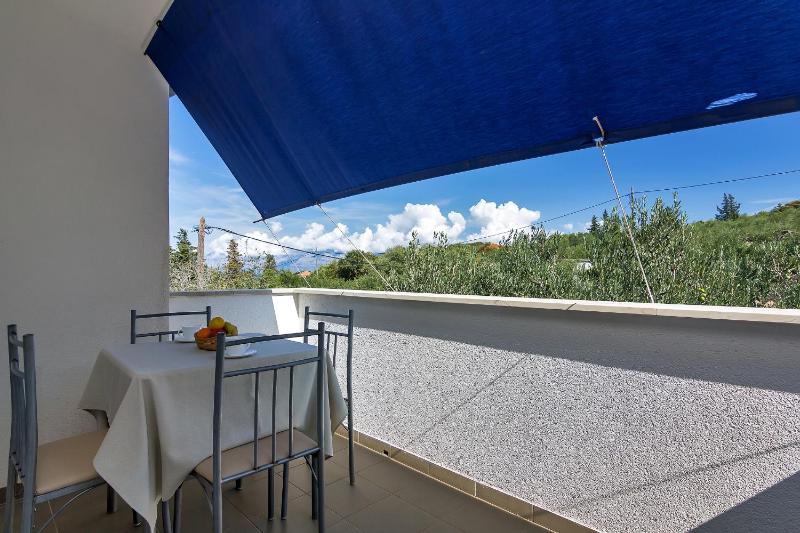 Studio with Terrace and Sea View image 3