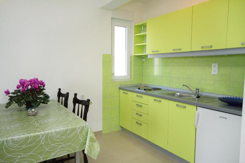 Apartments by the sea Duce Omis - 5261 - image 8