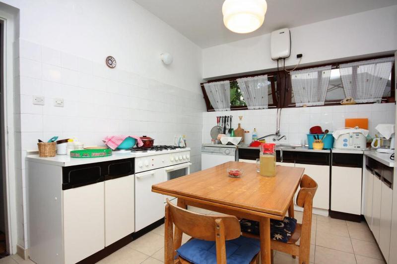 Double Room with Balcony and Sea View image 2