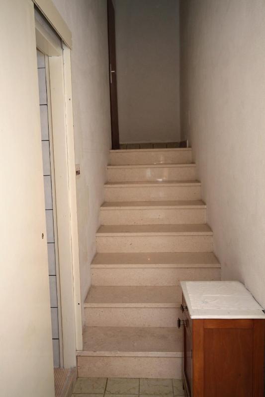 One-Bedroom Apartment with Terrace and Sea View image 2