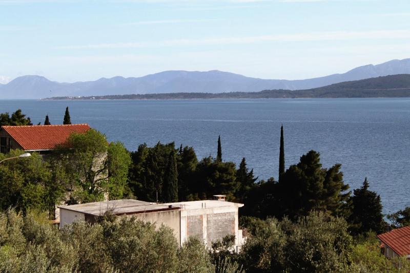 Two-Bedroom Apartment with Terrace and Sea View image 4