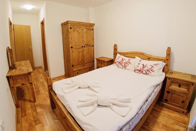 Two-Bedroom Apartment with Balcony image 3