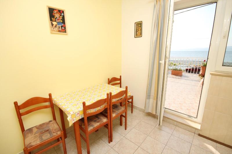 Apartments by the sea Duce Omis - 5275 - image 20