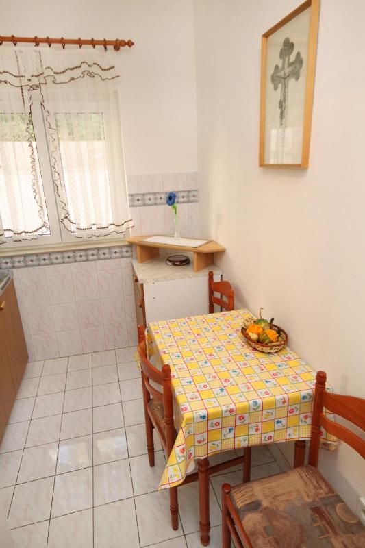 Apartments by the sea Duce Omis - 5275 - image 23