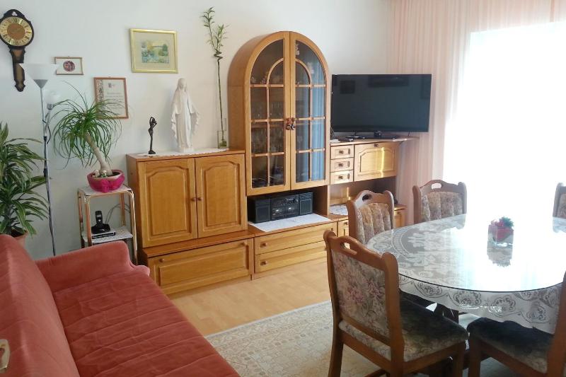 Apartments by the sea Duce Omis - 5275 - image 13