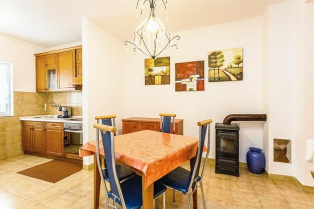 Family friendly apartments with a swimming pool Sveti Anton Krk - 5291 - image 32