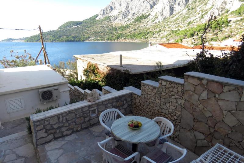 Two-Bedroom Apartment with Terrace and Sea View image 4