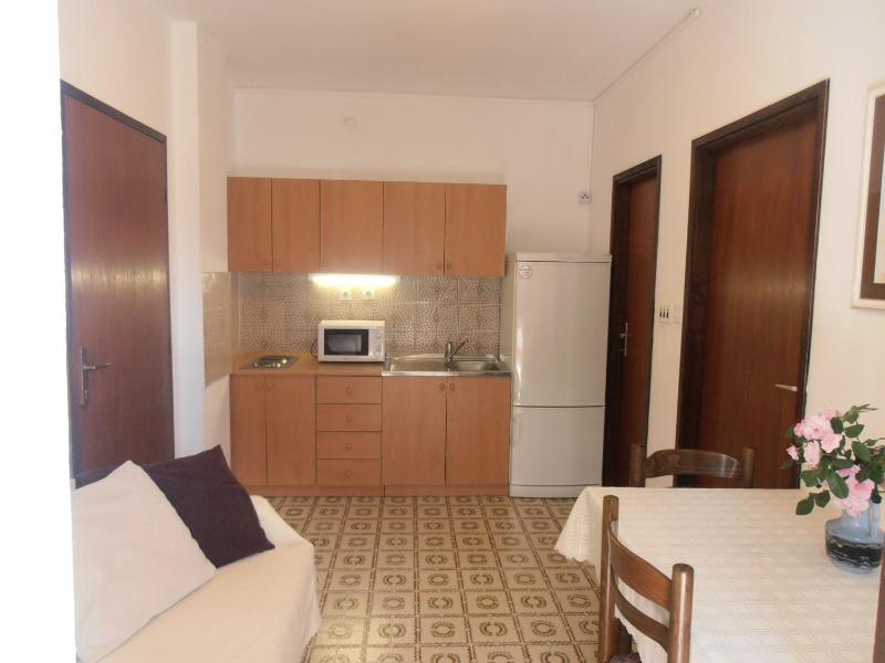 Apartments with parking space Sveti Anton Krk - 5288 - image 6