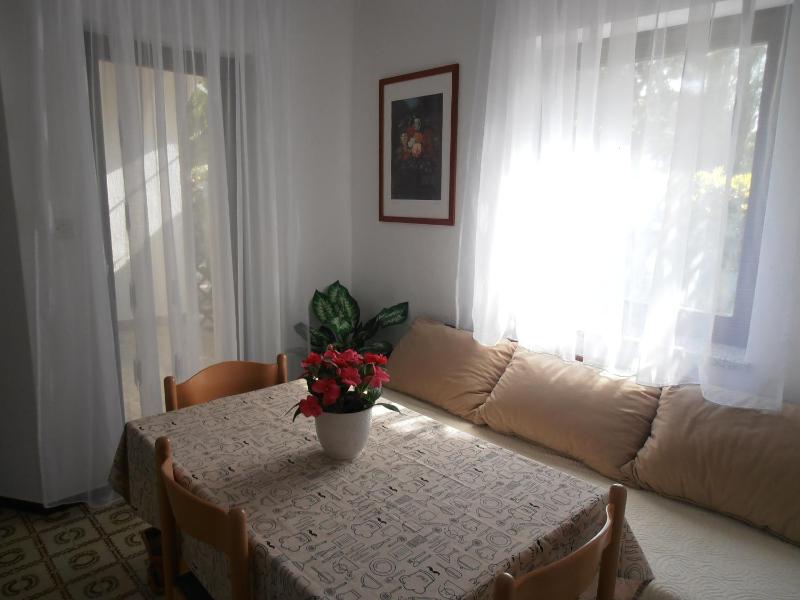 Apartments with parking space Sveti Anton Krk - 5288 - image 10