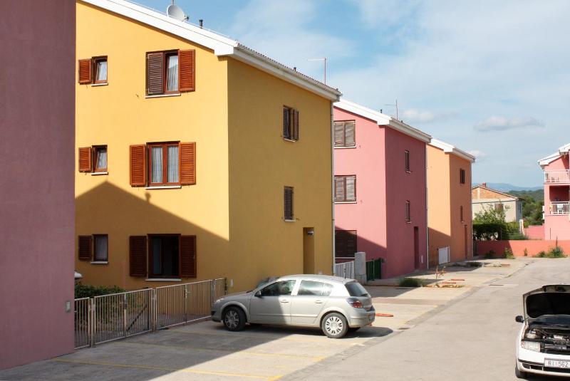 Apartments with a parking space Malinska (Krk) - 5397 - image 5