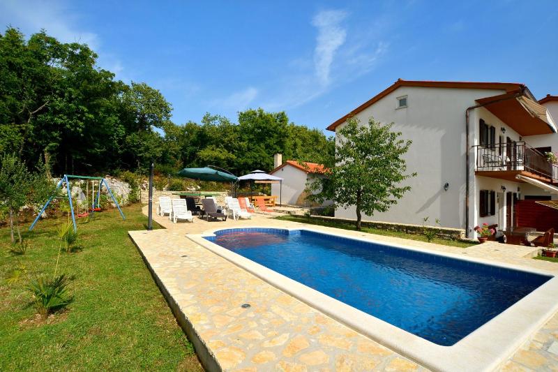 Family friendly apartments with a swimming pool Strmac Labin - 5527 - image 1