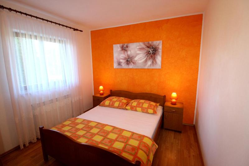 Family friendly apartments with a swimming pool Strmac Labin - 5527 - image 24