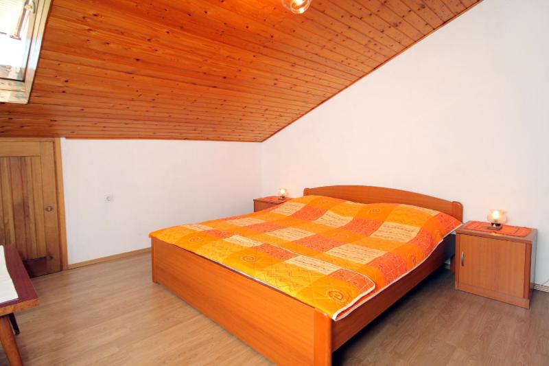 Two-Bedroom Apartment with Balcony and Sea View image 1