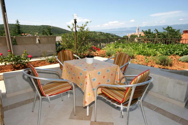 Two-Bedroom Apartment with Terrace and Sea View image 4