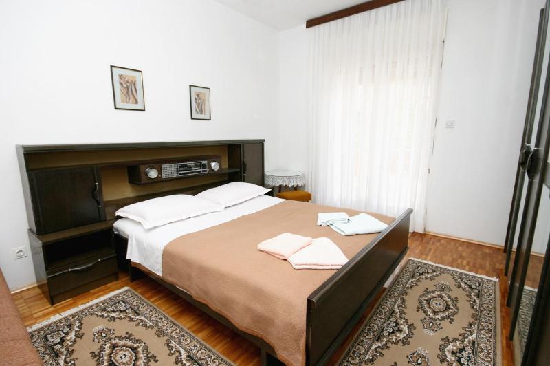 Two-Bedroom Apartment with Terrace and Sea View image 1