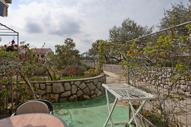Studio with Terrace image 2