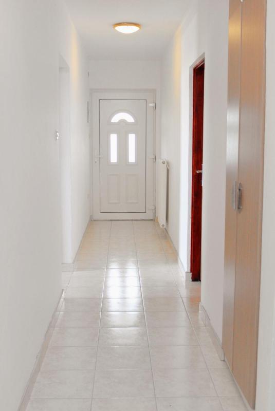 Two-Bedroom Apartment with Terrace and Sea View image 2