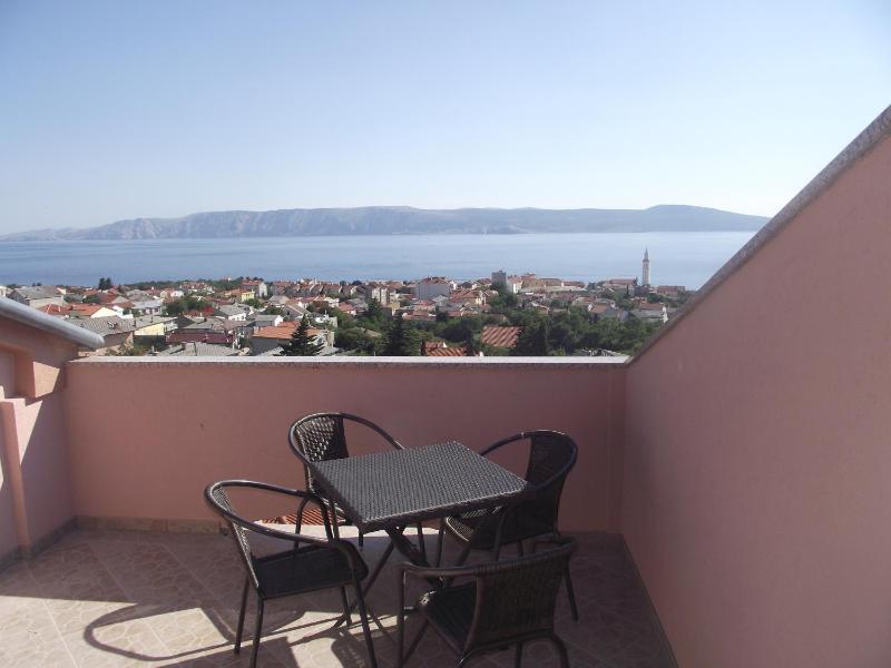 Two-Bedroom Apartment with Terrace and Sea View image 3