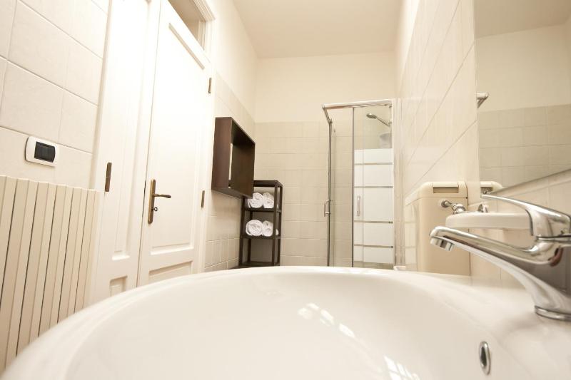 Deluxe Suite image 3