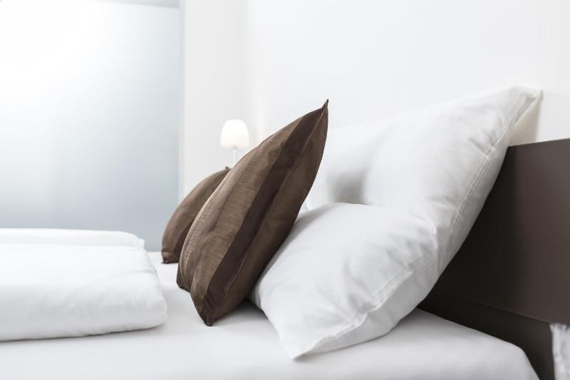 Double Room image 1